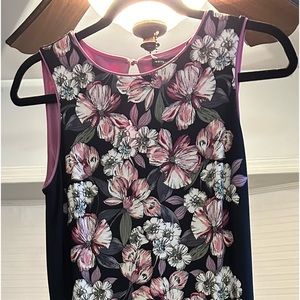 White House black market size small